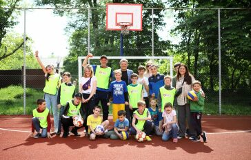 Parimatch Foundation - na-zastavku-1-scaled