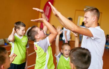 Parimatch Foundation - na-zastavku-3